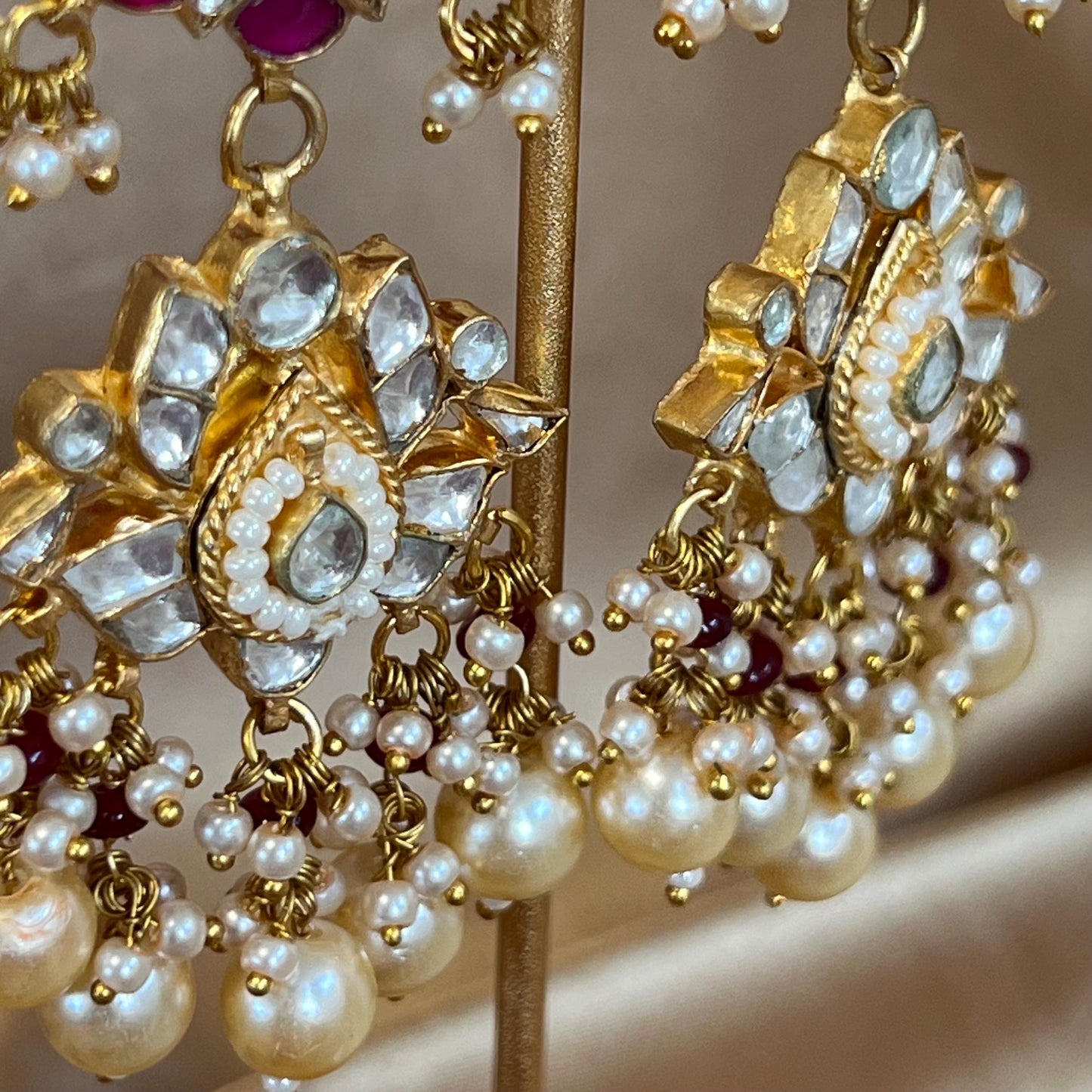 Ruby Full Kundan Style: Bridal Set/ Indian/Pakistani Style/ Choker/ Necklace and Earring/ Bright Gold/ Clear Stones/ Champagne Beads