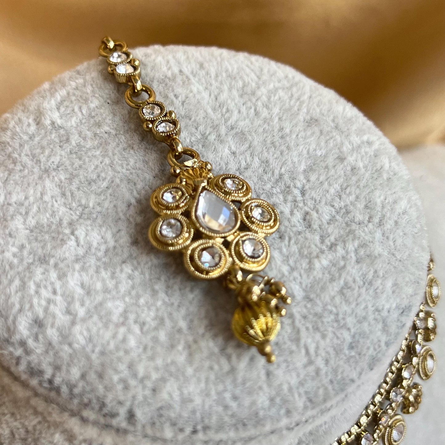 Clear Thin Necklace Set Earring/ Tikka/ Tikli/ Indian/ Pakistani/Fashion Jewellery/ Gift for Women/ Antique Gold with Clear Rhinestone