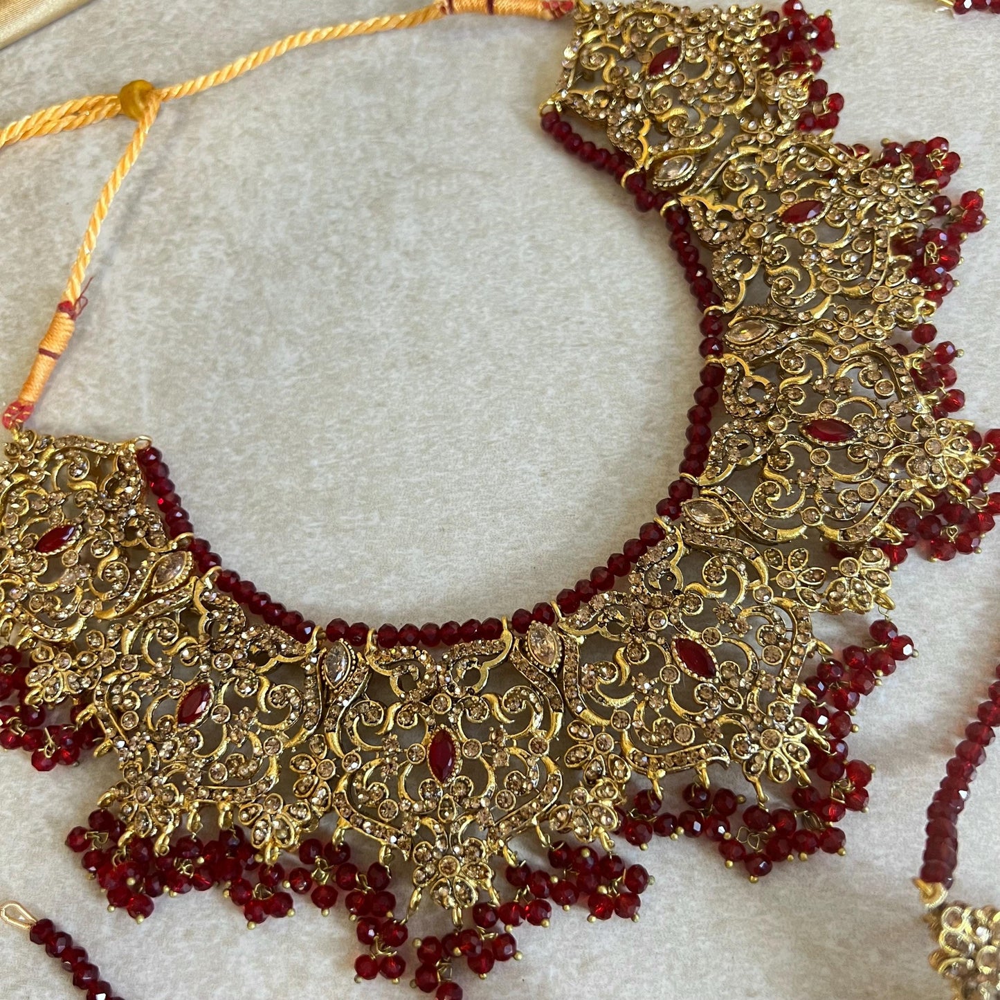 Maroon Bridal Necklace set Indian/ Pakistani Style/ Wedding/ Fashion Jewellery/Earring/ Tikka and Jhumar. Antique Gold With Rhinestone