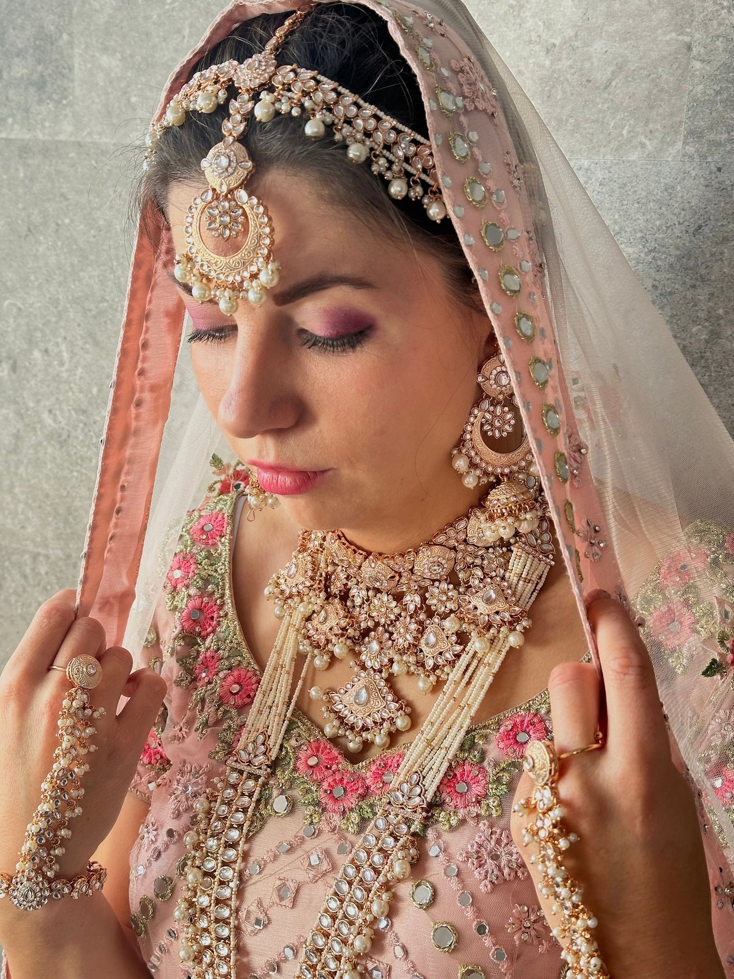 Rose Gold/Peach Full Faux Kundan Style Bridal Set/Indian/Pakistani Style/ Choker/ Earring/ Tikka/ Jhumar Passa/ Mathapatti/ Hand Harness.