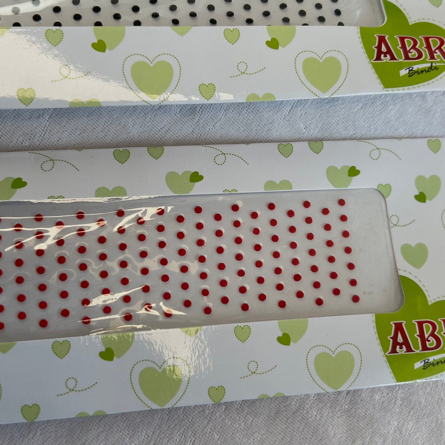 Small Round Red Bindi Pack/ Bindiya/ Chanlo/ Indian Accessory/ Forehead Sticky Gems