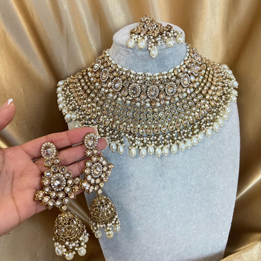 Large Antique Gold Champagne Bridal Necklace set with Jhumka Earring and Tikka.  Indian/ Pakistani Style/ Wedding/ Fashion Jewellery