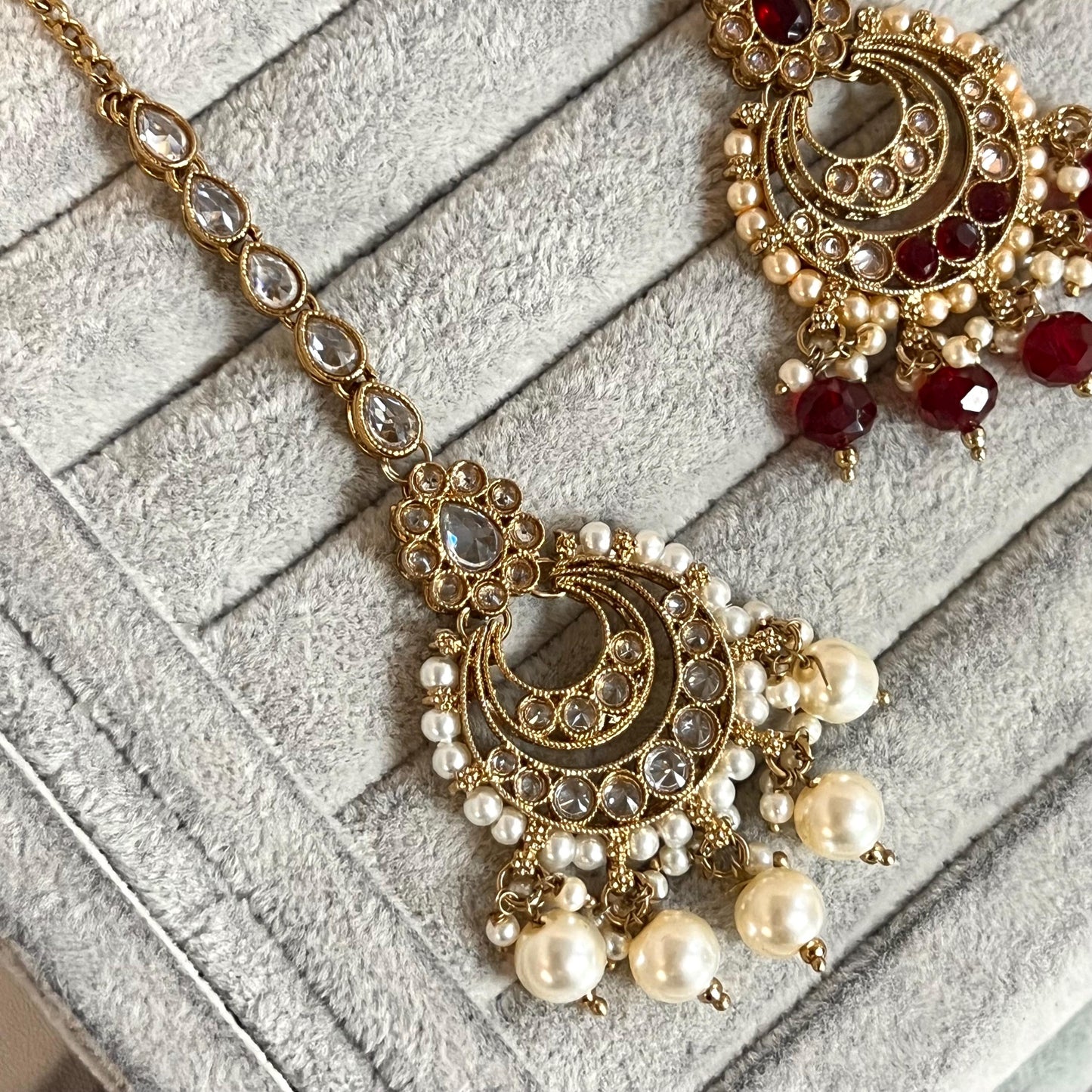Crystal Pearl Tikka/ Tikli/ Indian/ Pakistani Fashion Jewellery/ Maang Tikkas/ Mix Colour/ White/ Maroon/ Navy/ Antique Gold/ Zircon Crystal