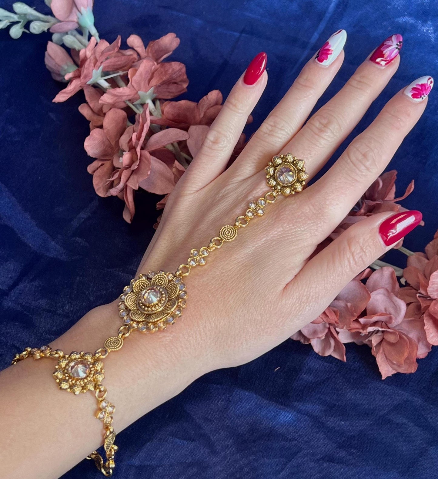 Bright Gold Hand Harness/Champagne Stones/Gold Hathpool/Fashion Jewellery/ Gift for Women/Indian/Pakistani style /Haathphool/Hand Accessory