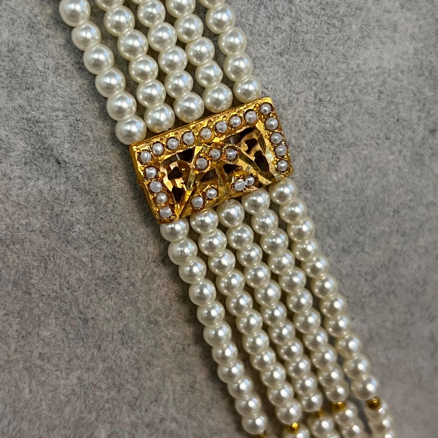 Pearl and Bright Gold Choker Set with Earring and Tikka/ Lightweight/ Unique Style/ Indian/ Pakistani/Fashion Jewellery/ Gift for Women