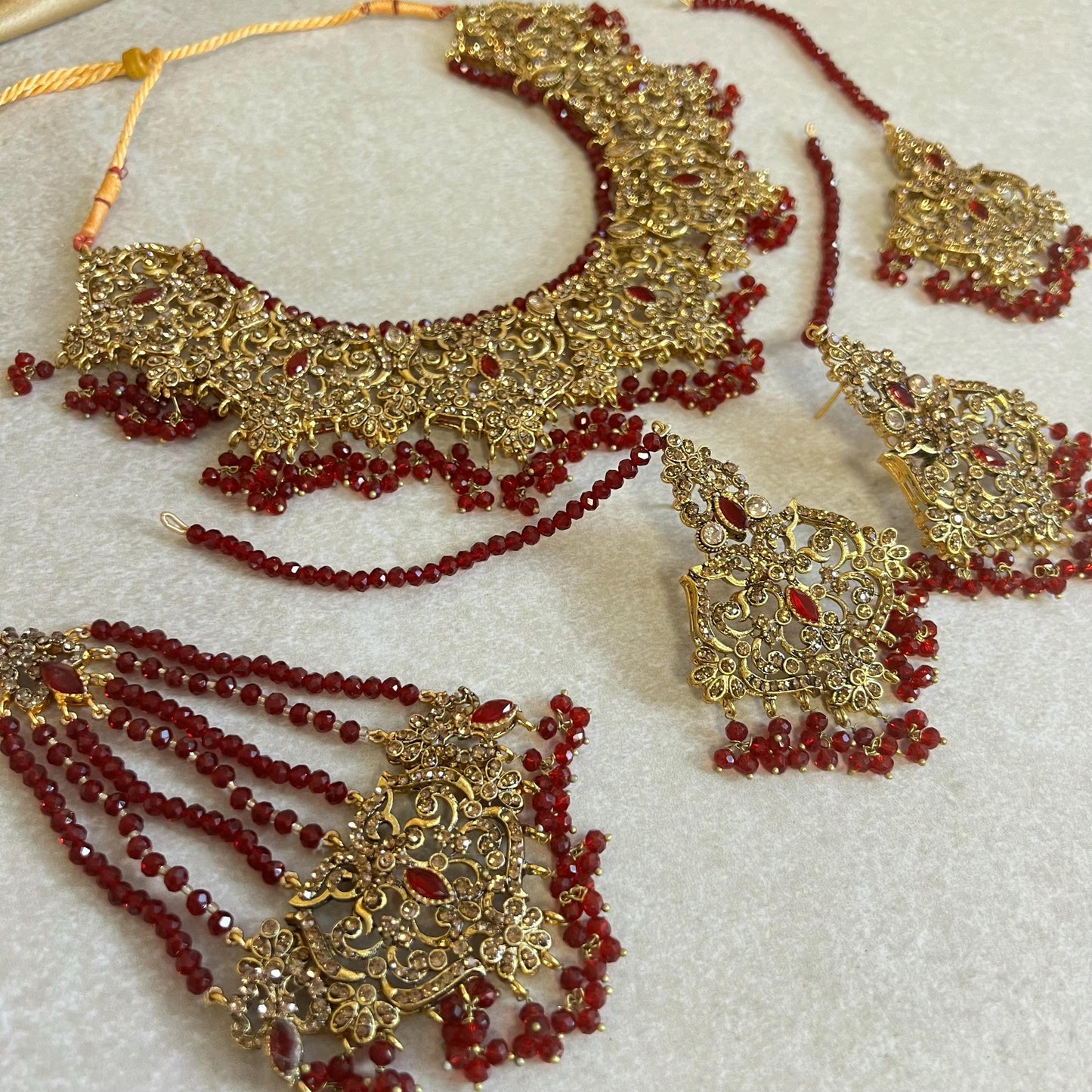 Maroon Bridal Necklace set Indian/ Pakistani Style/ Wedding/ Fashion Jewellery/Earring/ Tikka and Jhumar. Antique Gold With Rhinestone