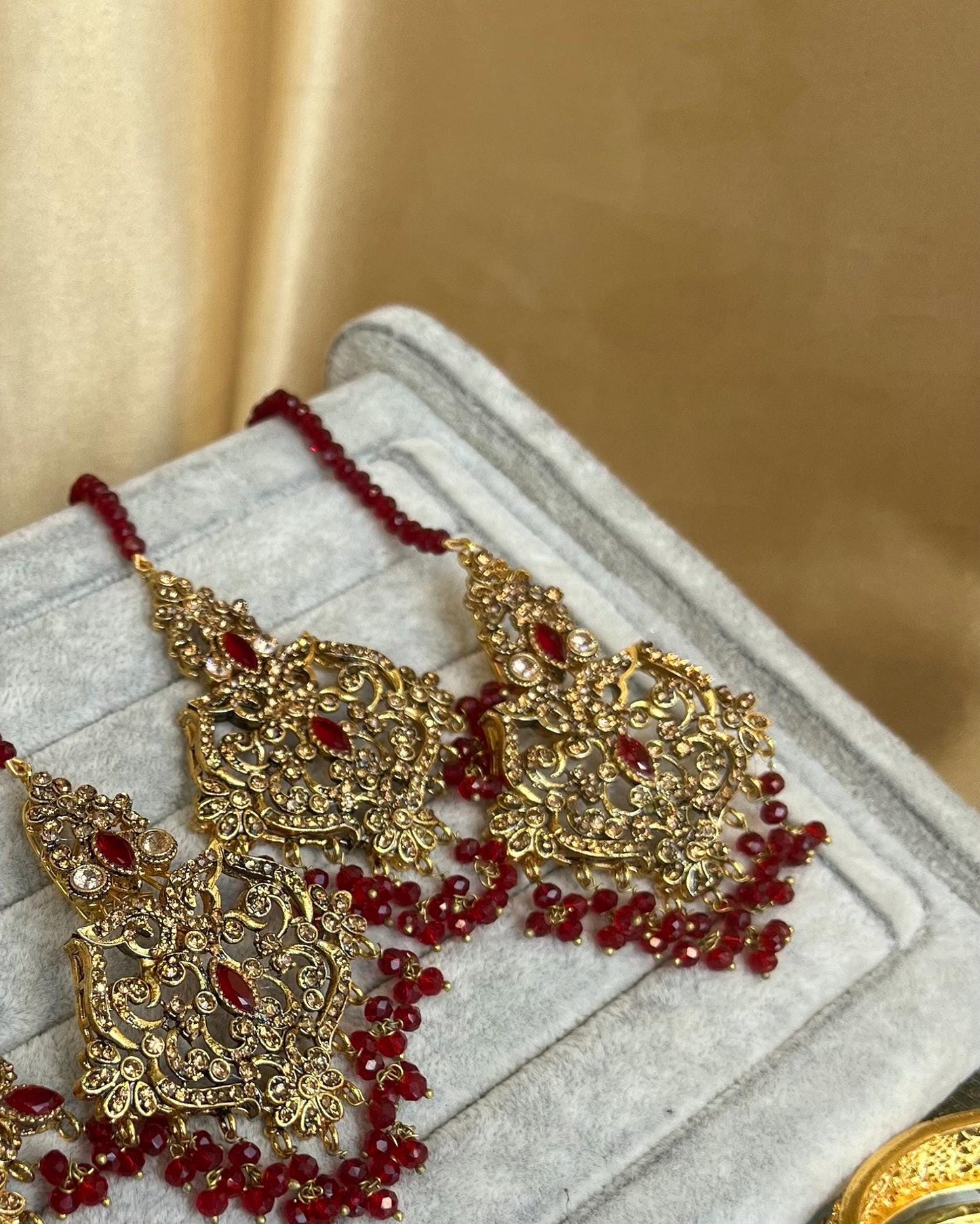 Maroon Earring and Tikka only/  Flat Earring Indian/ Pakistani Style