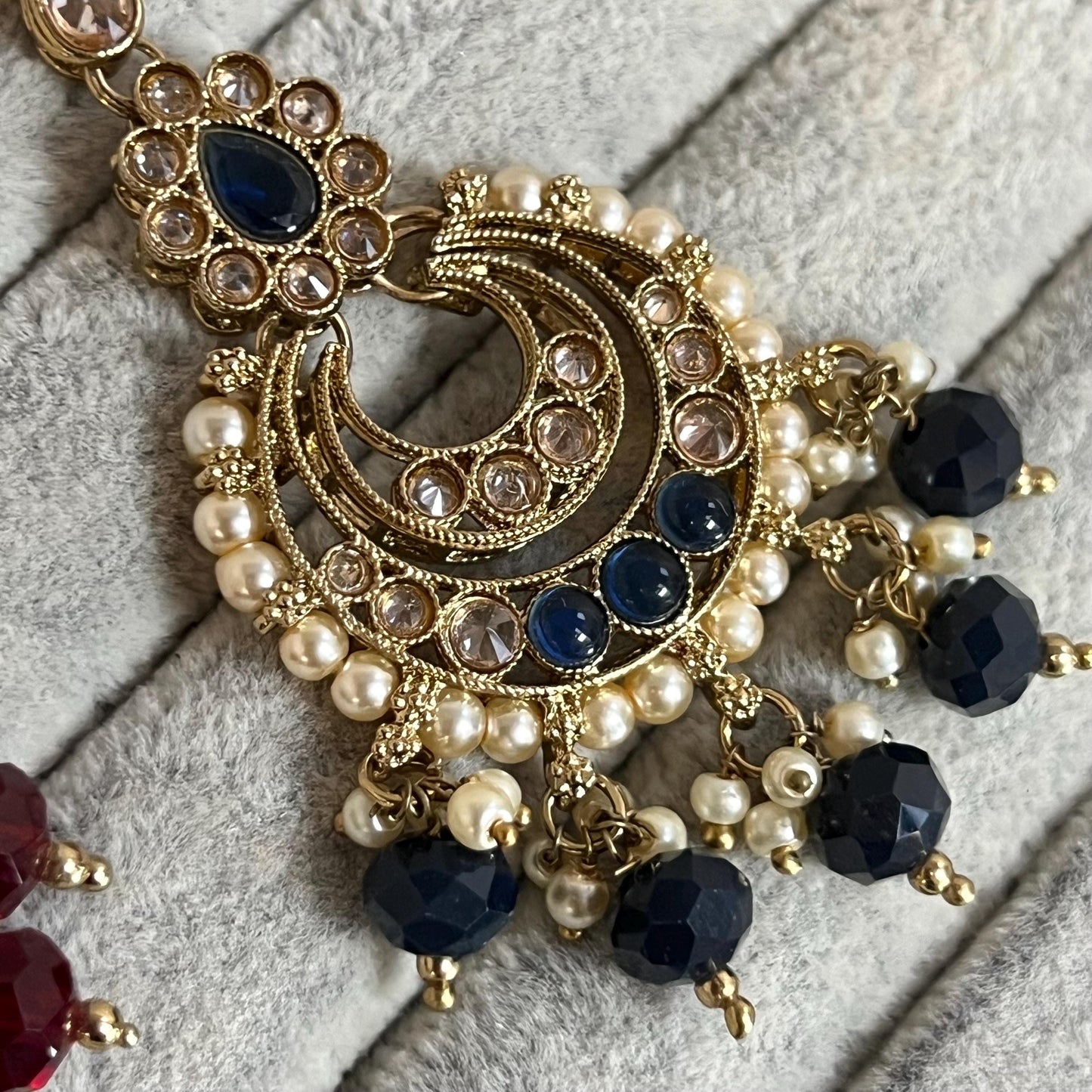 Crystal Pearl Tikka/ Tikli/ Indian/ Pakistani Fashion Jewellery/ Maang Tikkas/ Mix Colour/ White/ Maroon/ Navy/ Antique Gold/ Zircon Crystal