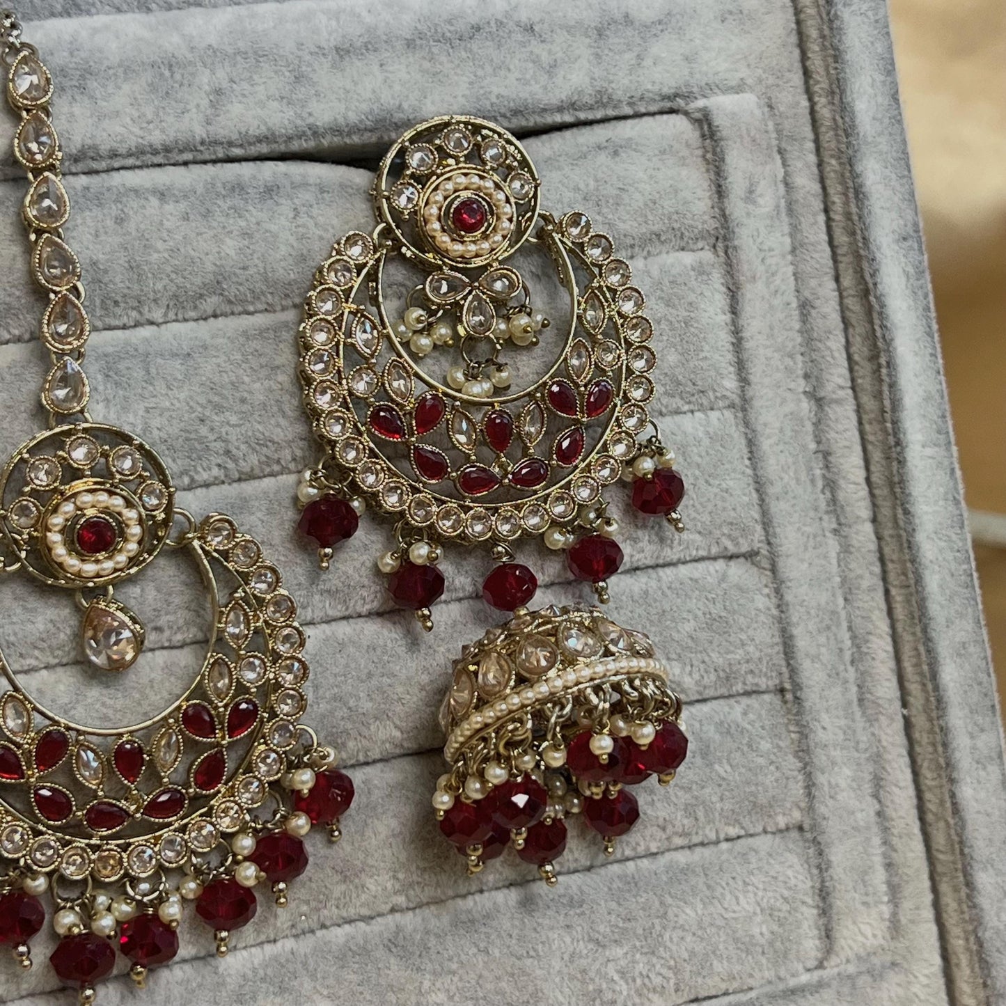 Maroon & Champagne  Bridal Choker Necklace set with Jhumka Earring and Tikka/ Indian/ Pakistani Style/ Wedding/ Antique Gold