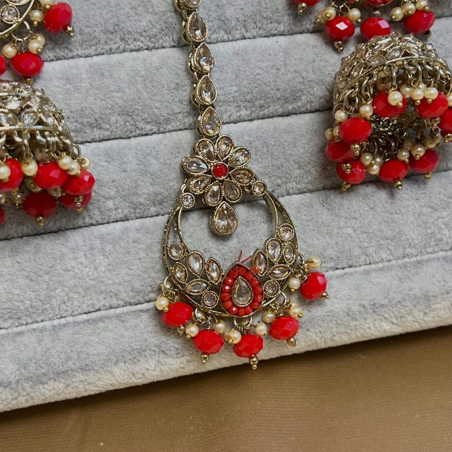 Red & Champagne  Bridal Necklace set with Earring, Tikka/ Indian/ Pakistani Style/ Wedding/ Antique Gold/ Champagne Crystals