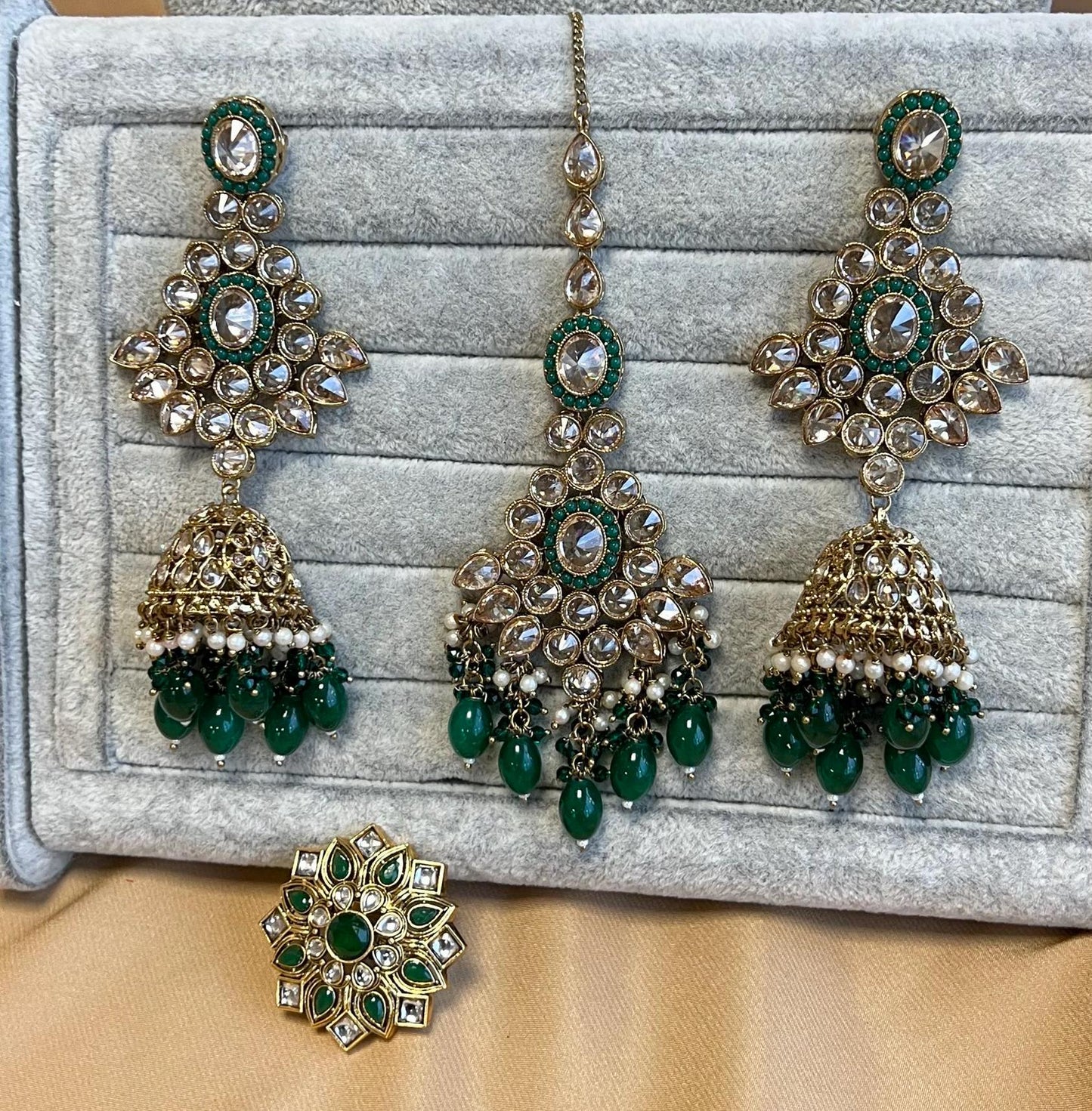 Green Bridal Necklace set Indian/ Pakistani Style/ Wedding/ Fashion Jewellery/ Necklace set