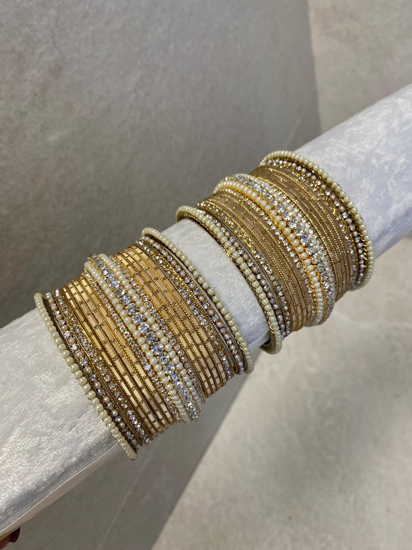 Small Clear Bangle Set (Bindi pack included)/Indian/ Pakistani/Jewelley/ Fashion Bracelet