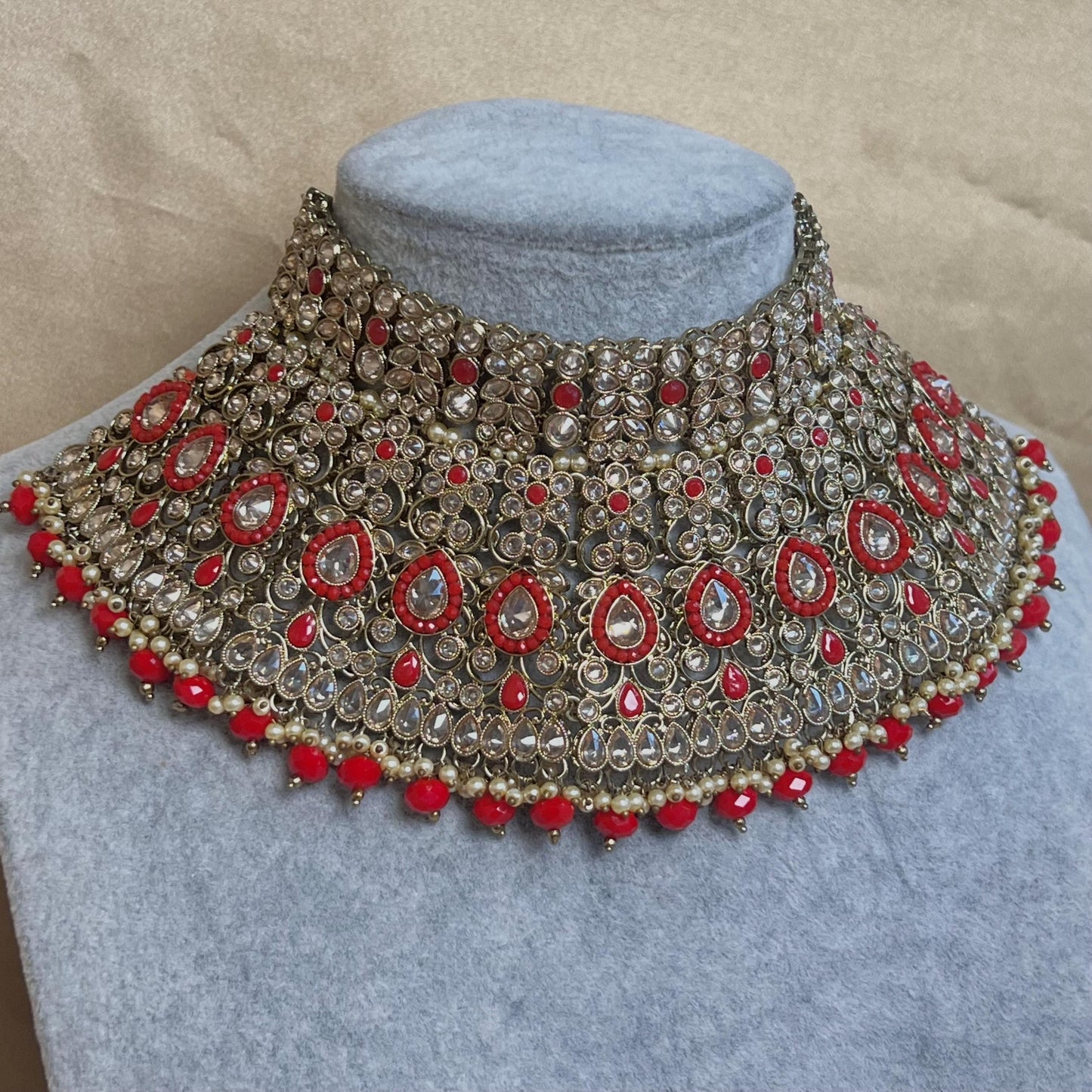 Red & Champagne  Bridal Necklace set with Earring, Tikka/ Indian/ Pakistani Style/ Wedding/ Antique Gold/ Champagne Crystals