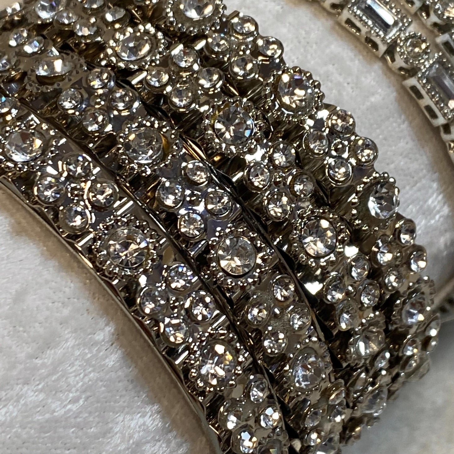 Set of 4 Antique Gold or Silver Rhinestone Bangle in 2.4/Indian Pakistani Jewellery Fashion Bangles