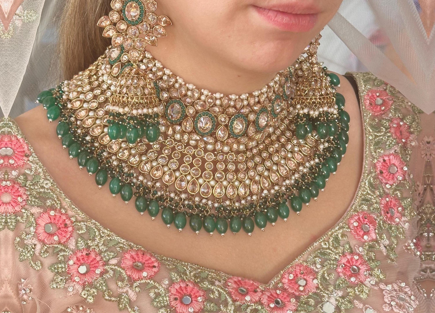 Green Bridal Necklace set Indian/ Pakistani Style/ Wedding/ Fashion Jewellery/ Necklace set