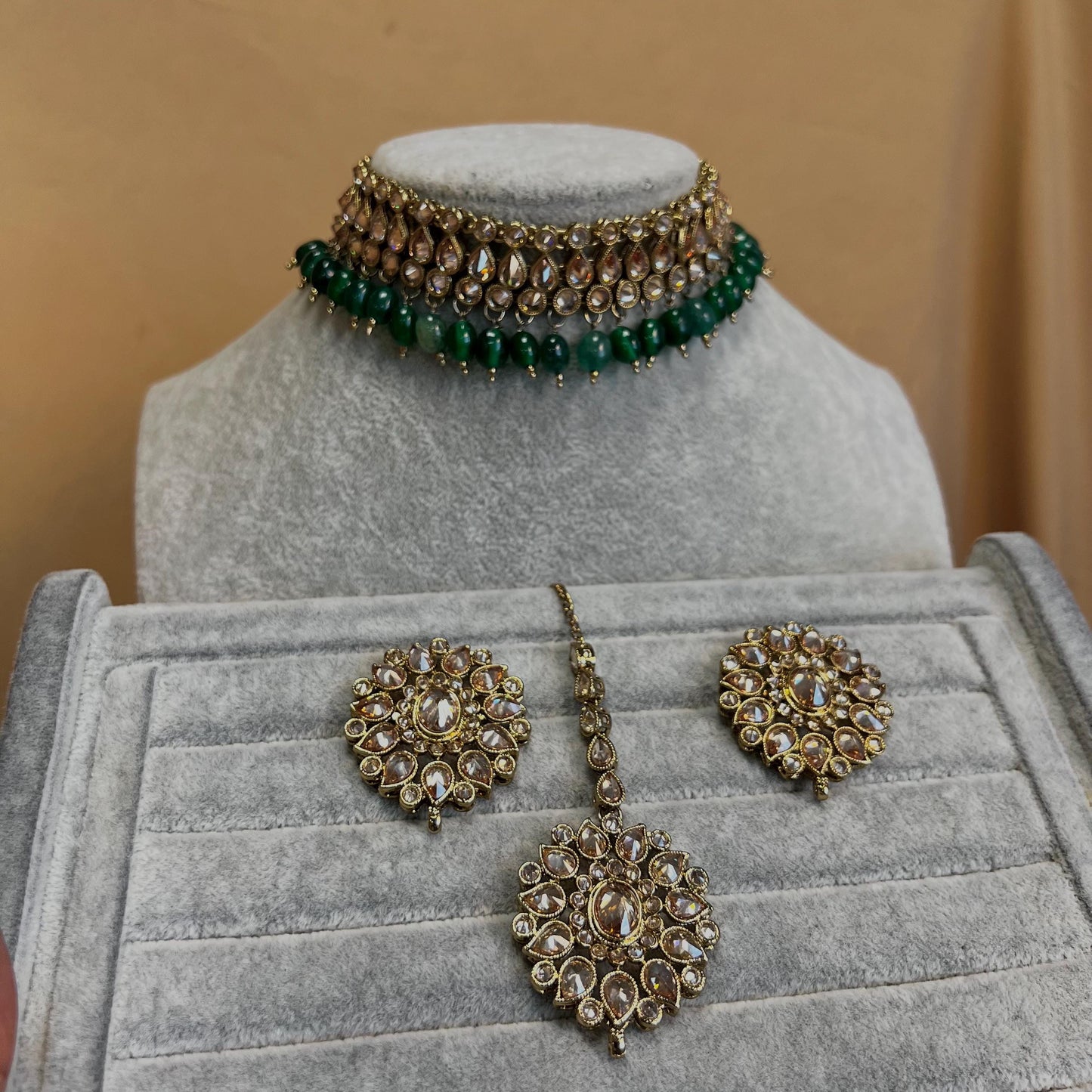 Green Choker Set Earring/ Tikka/ Tikli/ Indian/ Pakistani/Fashion Jewellery/ Gift for Women