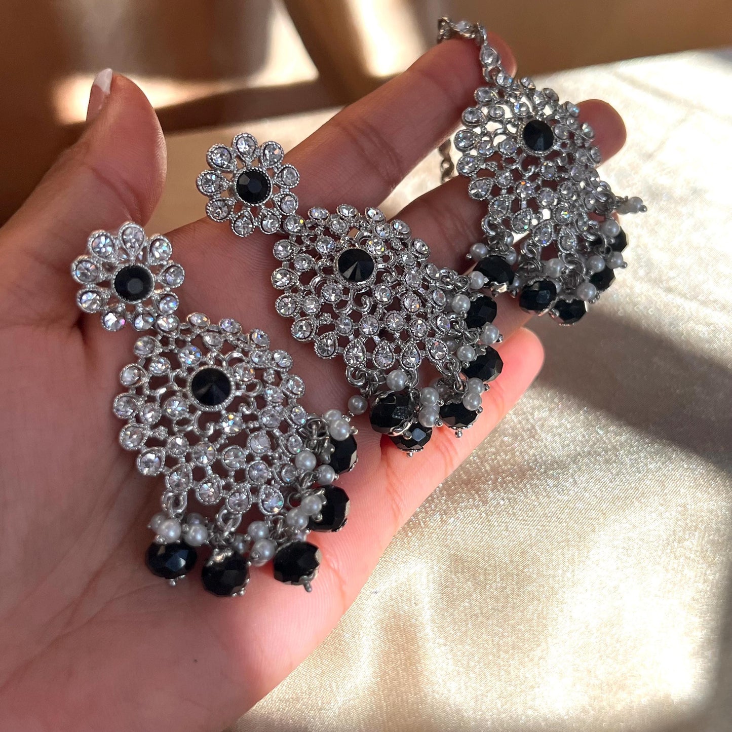 Silver Black Earrings Tikka Set/Silver Flat Earring/ Fashion Jewellery/ Gift for Women/Indian/Pakistani style/ Sale High Quality Lightweight