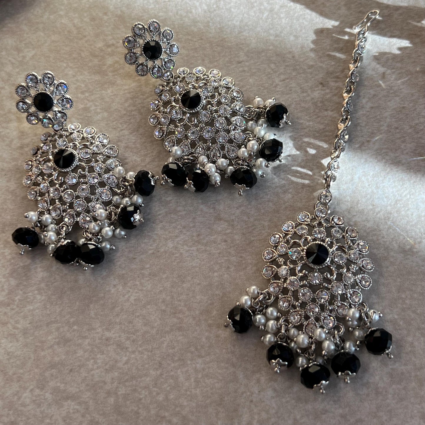 Silver Black Earrings Tikka Set/Silver Flat Earring/ Fashion Jewellery/ Gift for Women/Indian/Pakistani style/ Sale High Quality Lightweight