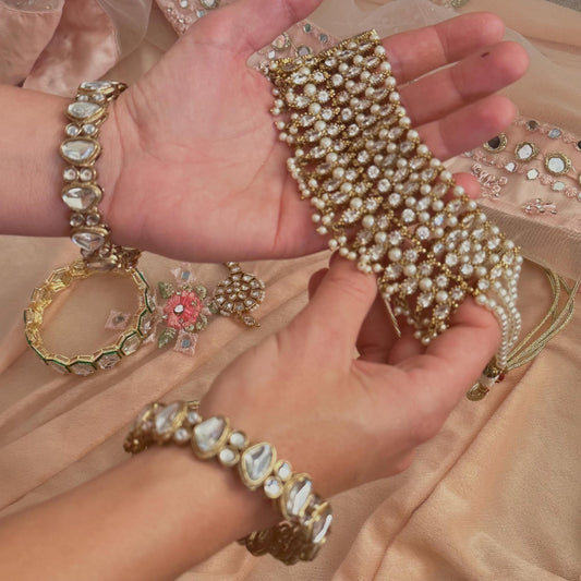 Set of 2 Clear Faux Kundan Kada Bangles in 2.6 /Indian Bangles/Indian/ Pakistani/Jewelley/ Fashion Bracelet