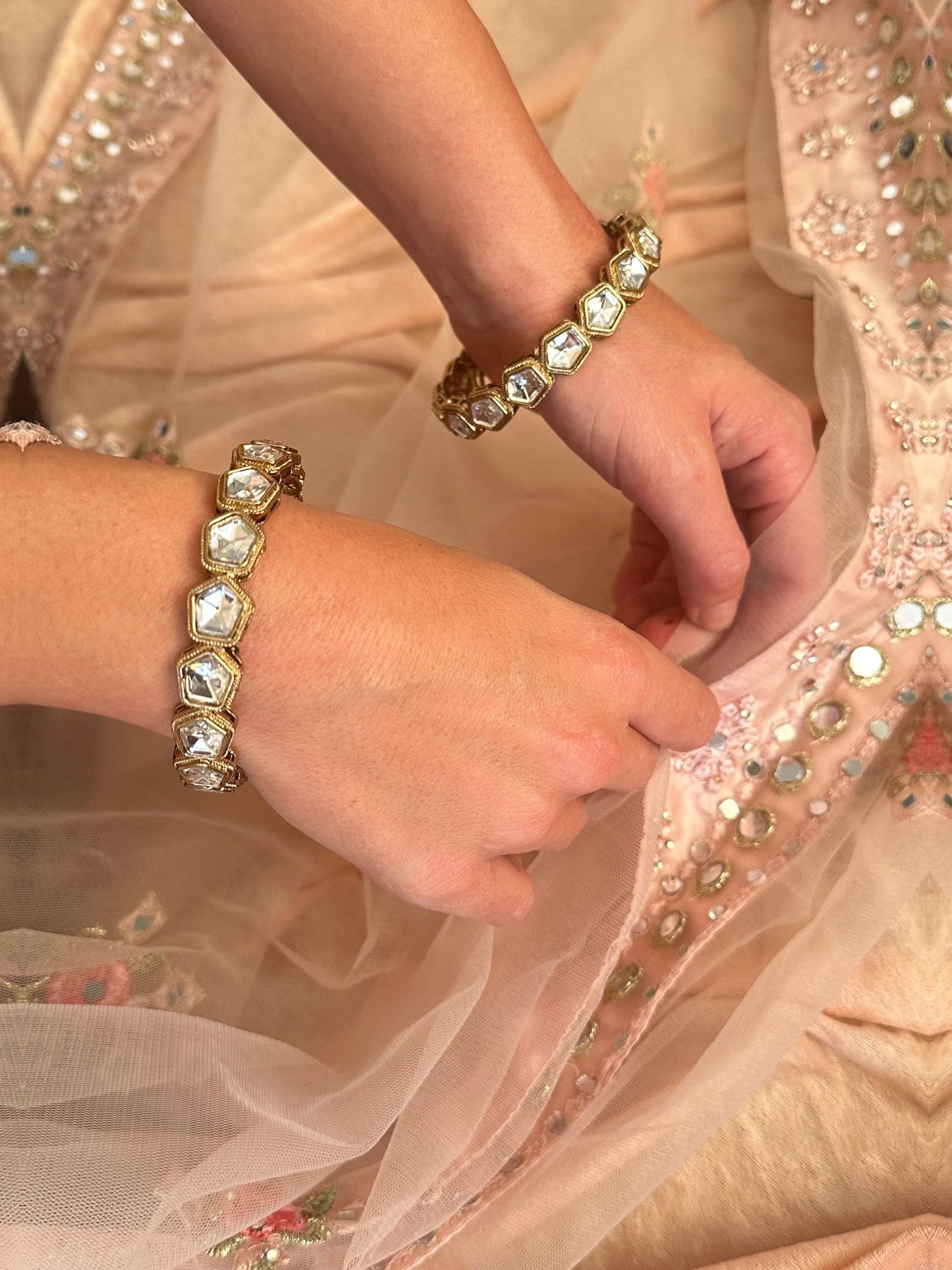 Set of 2 Clear Faux Kundan Kada Bangles in 2.6 /Indian Bangles/Indian/ Pakistani/Jewelley/ Fashion Bracelet