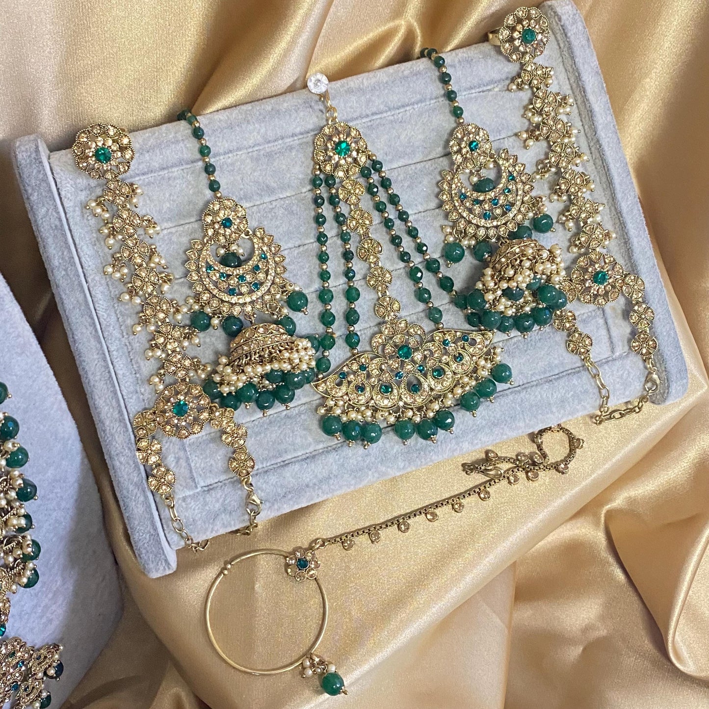 Green Emerald Golden Full 8 Piece Bridal Necklace Set Traditional Indian Pakistani Style Wedding Fashion Jewellery Heavy Necklace set Sale