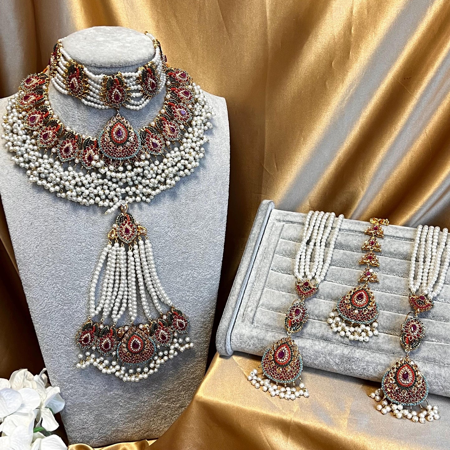 Mendhi Jewels Multicolour Choker Necklace Earrings Tikka JhumarHenna party Pakistani Indian Style Earring Antique Gold Bollywood Fashion