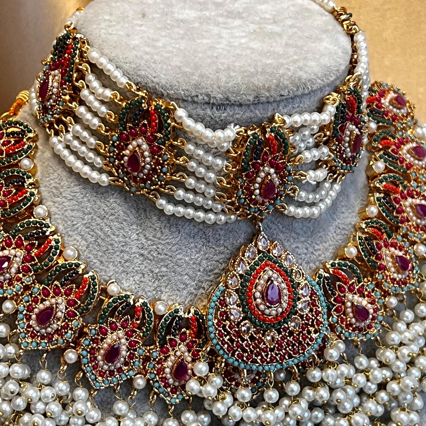 Mendhi Jewels Multicolour Choker Necklace Earrings Tikka JhumarHenna party Pakistani Indian Style Earring Antique Gold Bollywood Fashion