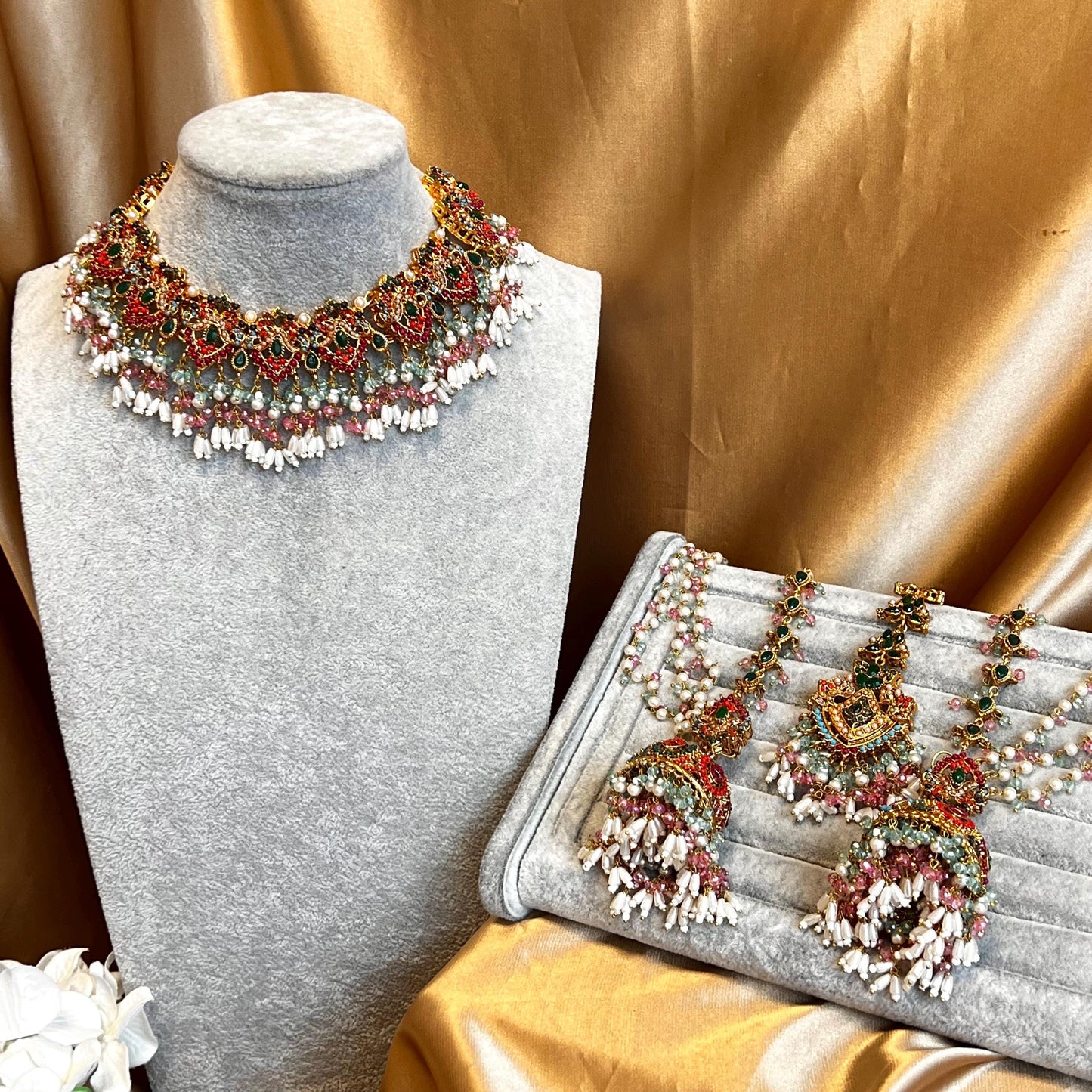 Mendhi Jewels Multicolour Necklace Large Jhumka Earrings ChainTikka Henna party Pakistani Indian Style Antique Gold Bollywood Fashion Party