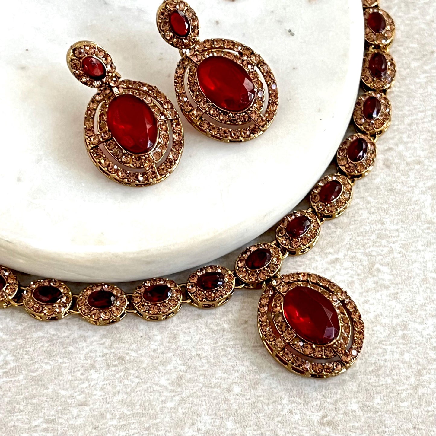 Red Maroon Antique Gold Small Simple Necklace Earring Set High Quality Indian Pakistani Bollywood Fashion Jewellery Lightweight Sale