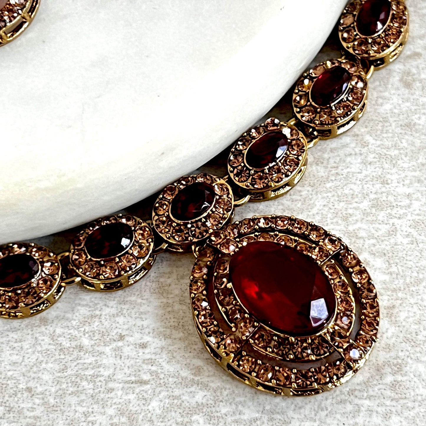 Red Maroon Antique Gold Small Simple Necklace Earring Set High Quality Indian Pakistani Bollywood Fashion Jewellery Lightweight Sale