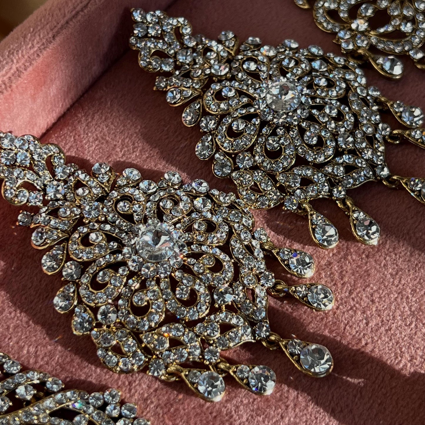 Extra Large Clear Rhinestone Gold Base Fancy Indian Earrings High Quality Earring Bollywood Indian Pakistani Fashion Jewellery Party Style