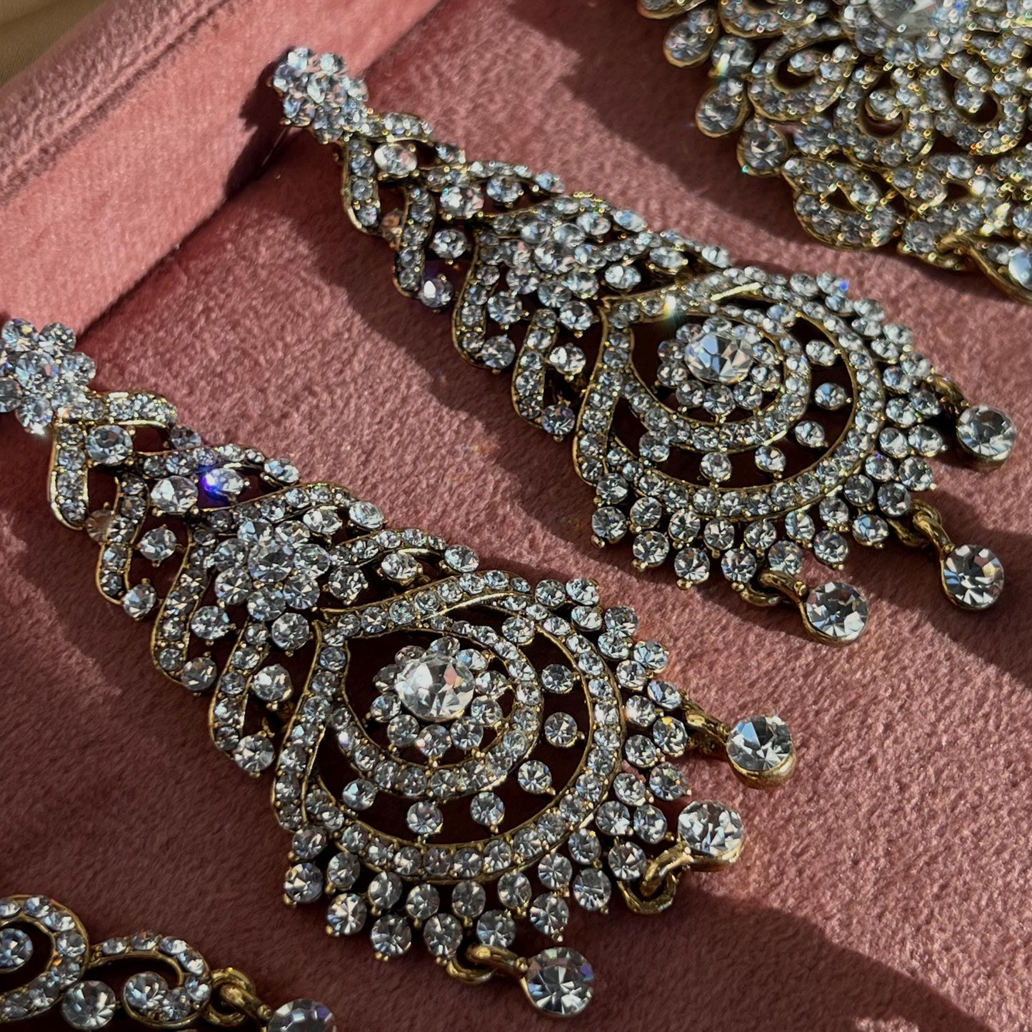 Extra Large Clear Rhinestone Gold Base Fancy Indian Earrings High Quality Earring Bollywood Indian Pakistani Fashion Jewellery Party Style