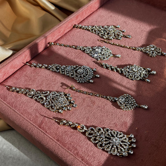 Extra Large Fancy Clear Rhinestone Gold Base Indian Tikka High Quality Bollywood Indian Pakistani Fashion Jewellery Party Style