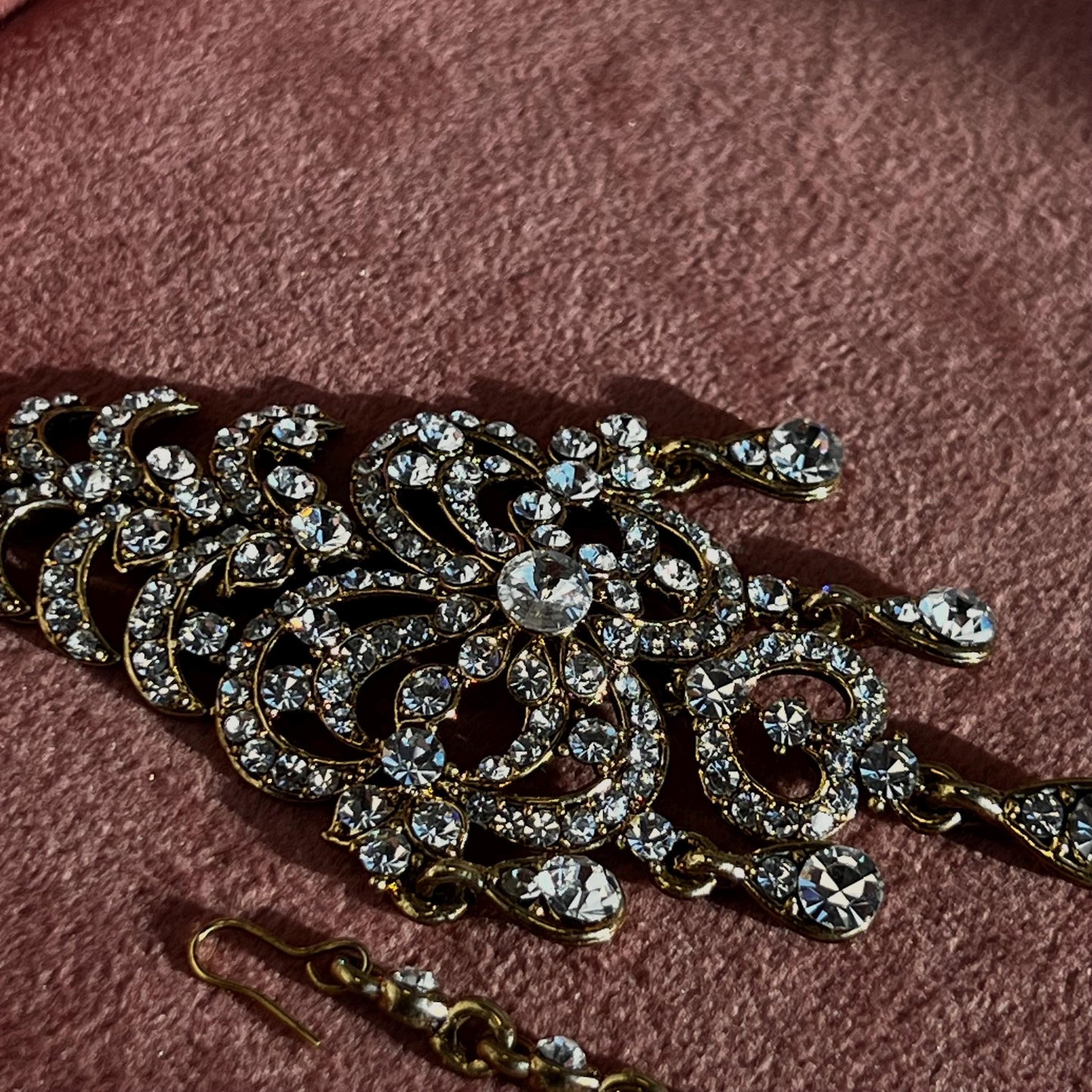 Extra Large Fancy Clear Rhinestone Gold Base Indian Tikka High Quality Bollywood Indian Pakistani Fashion Jewellery Party Style