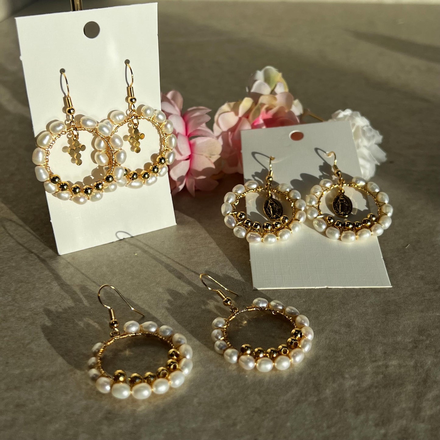 Pearl Gold Hoop Earring Lightweight High Quality Hypoallergenic Trnding Stylish Gift for Her Everyday Wear 1 inch