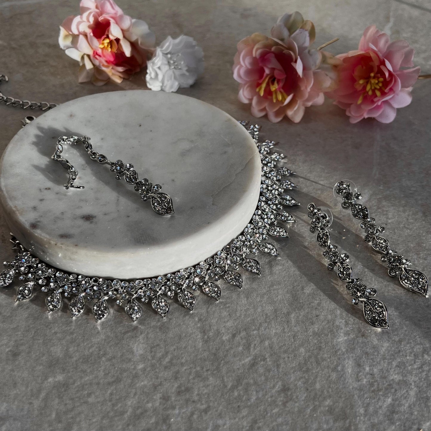 Silver Set/ Elegant Necklace Set Earring/ Tikka/ Indian/ Pakistani/Fashion Jewellery/ Gift for her/Civil/Registry/wedding/Xmas/ Imperfect