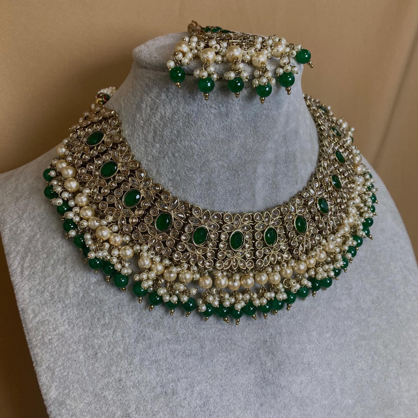 Green & Champagne Necklace/Tikka/ Unique Style/ Indian/ Pakistani/Fashion Jewellery/ Gift for Women