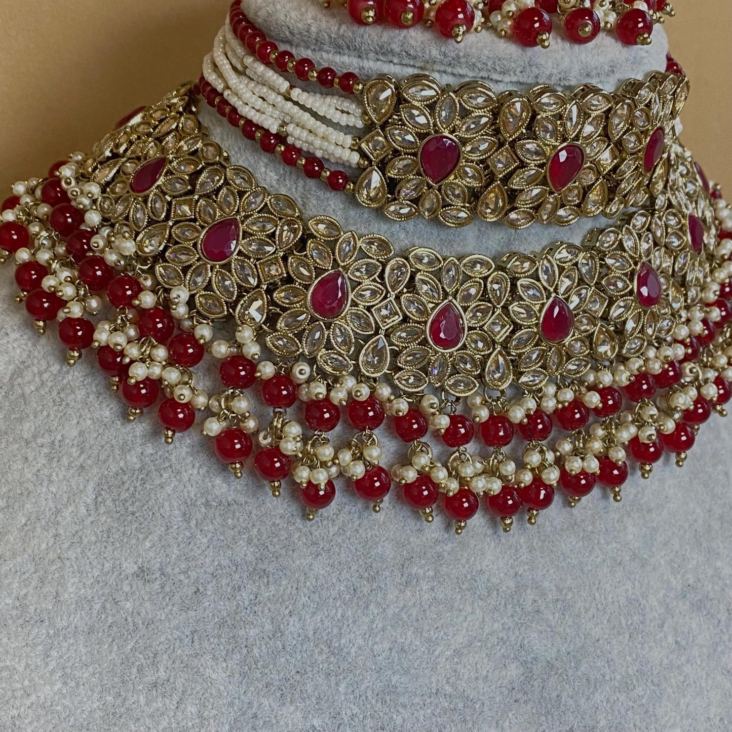 Maroon Indian Necklace Choker & Tikka/ Pakistani Style Jewellery/Maroon Jewellery/ Wedding/ Fashion Jewellery/ Necklace set