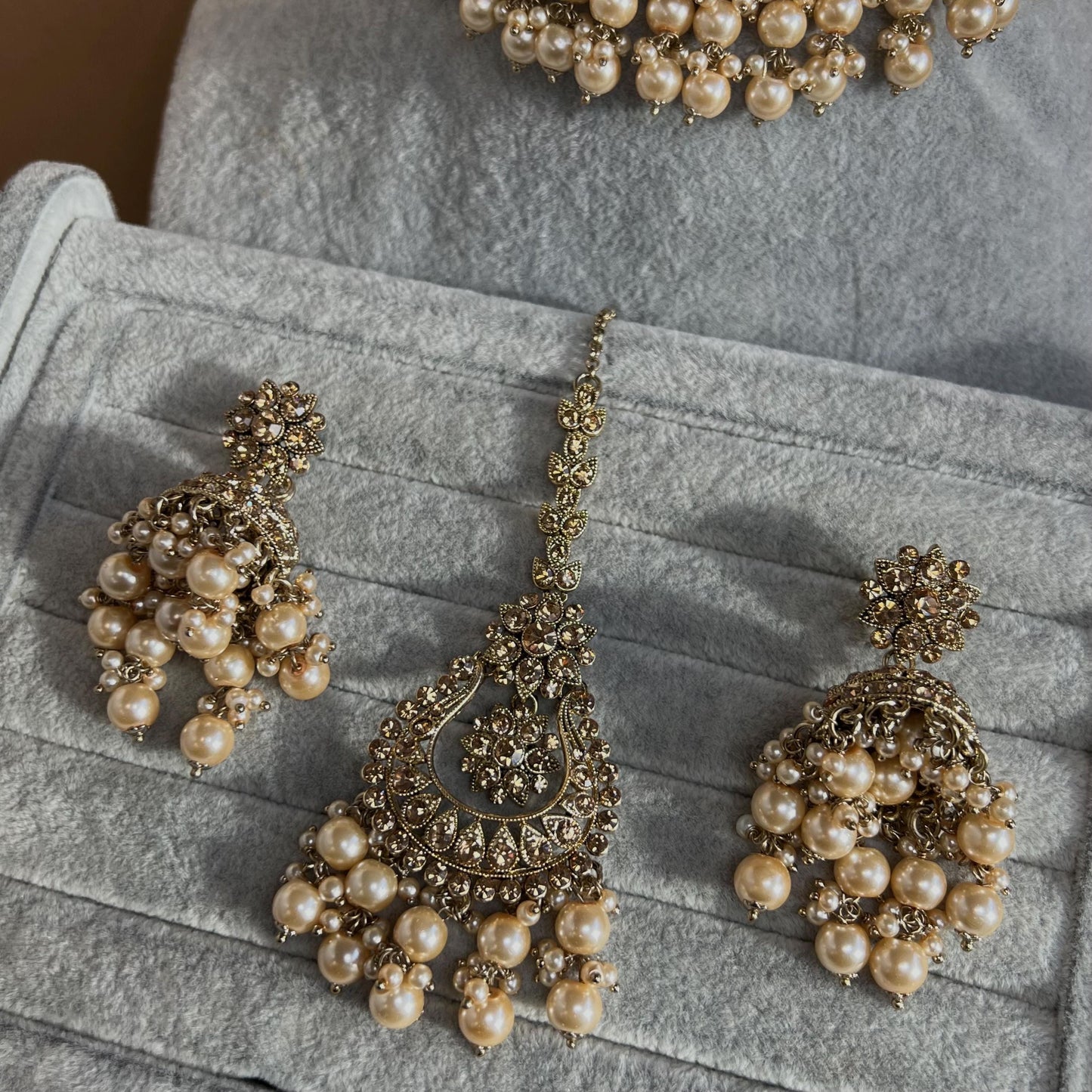 Golden Indian Choker Set/Indian Jewellery/Indian Jewels/ Pakistani/Fashion Jewellery/ Gift for Women