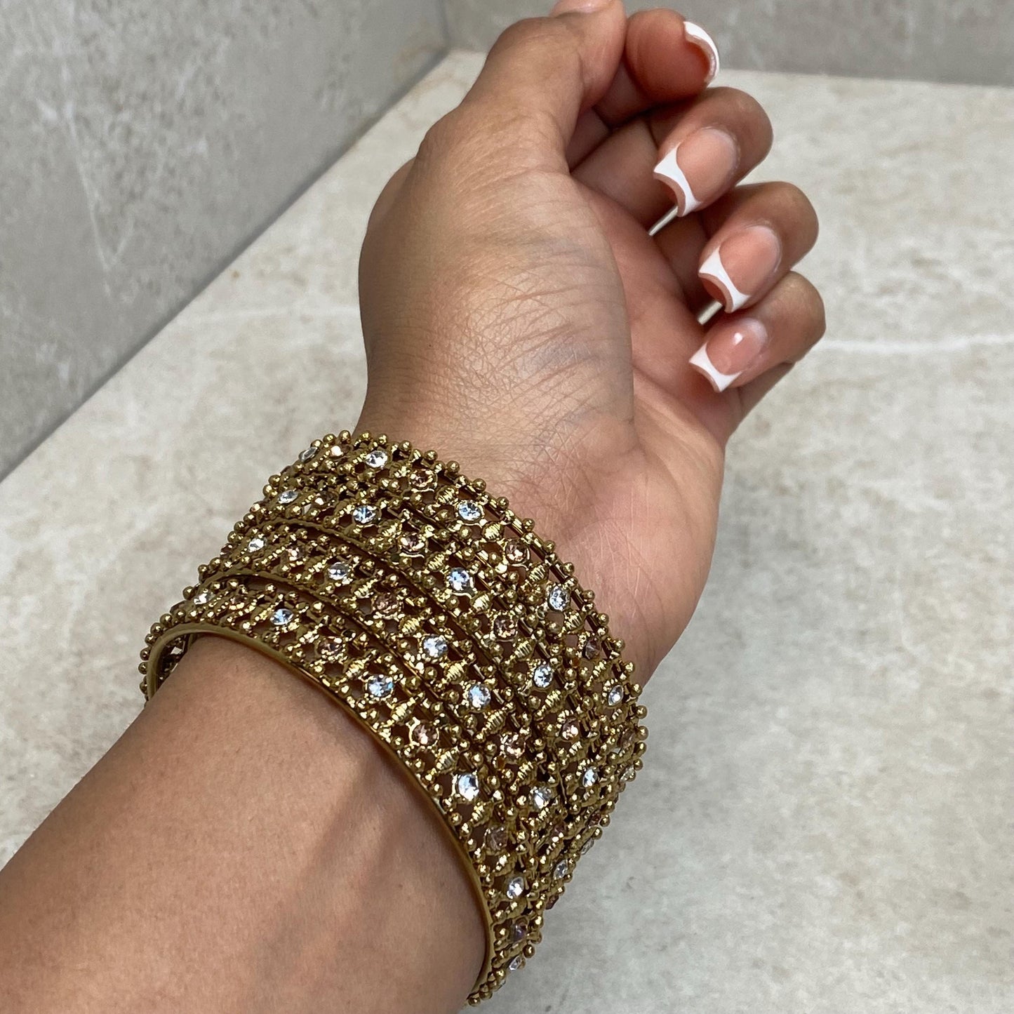 Set of 4 Antique Gold and Silver Rhinestone Bangle in 2.6/Indian Pakistani Jewellery Fashion Bangles High Quality Gift Sale