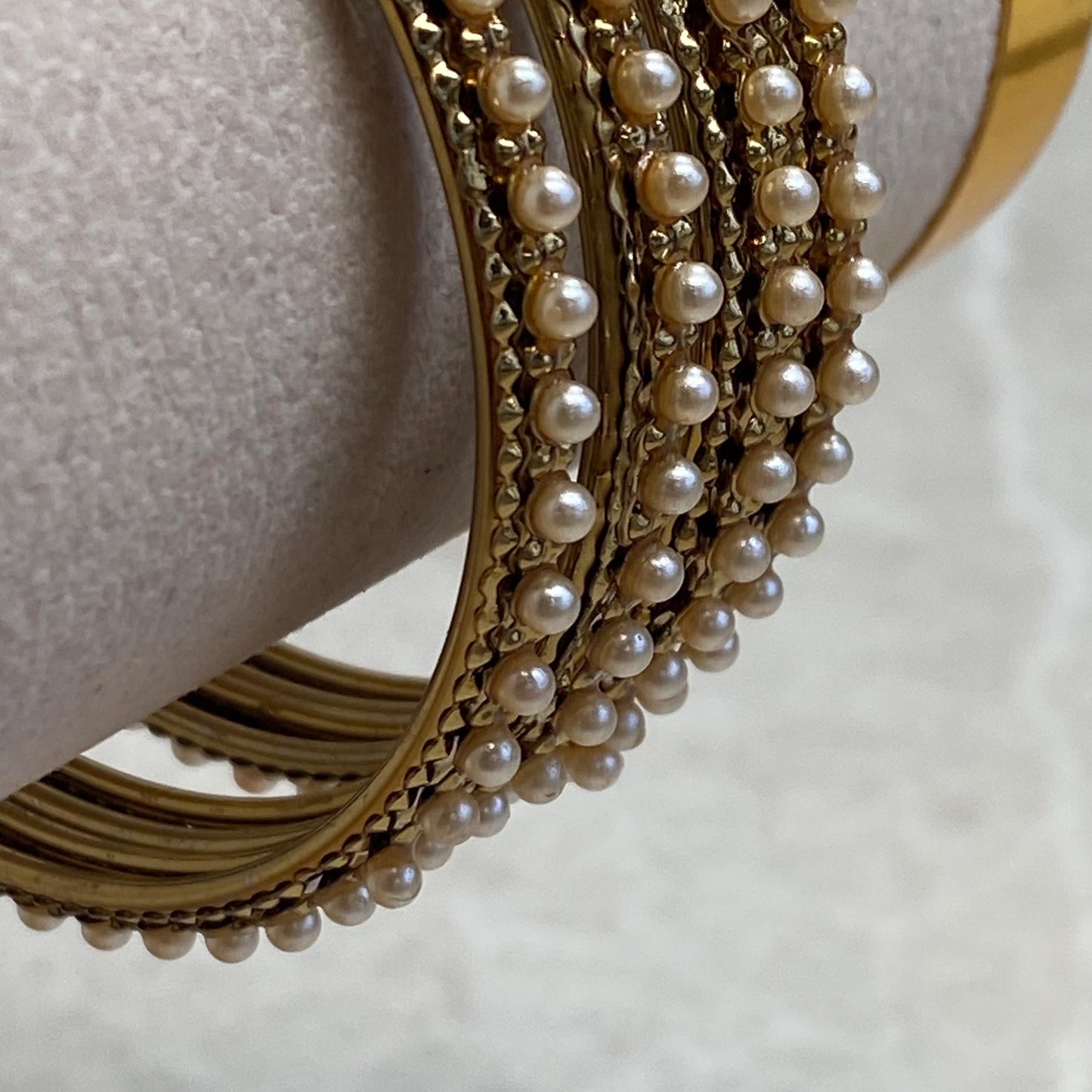 Set of 4 Golden Pearl 2.6 Bangle Set/Indian/ Pakistani/Jewelley/ Fashion Bracelet High Quality Sale