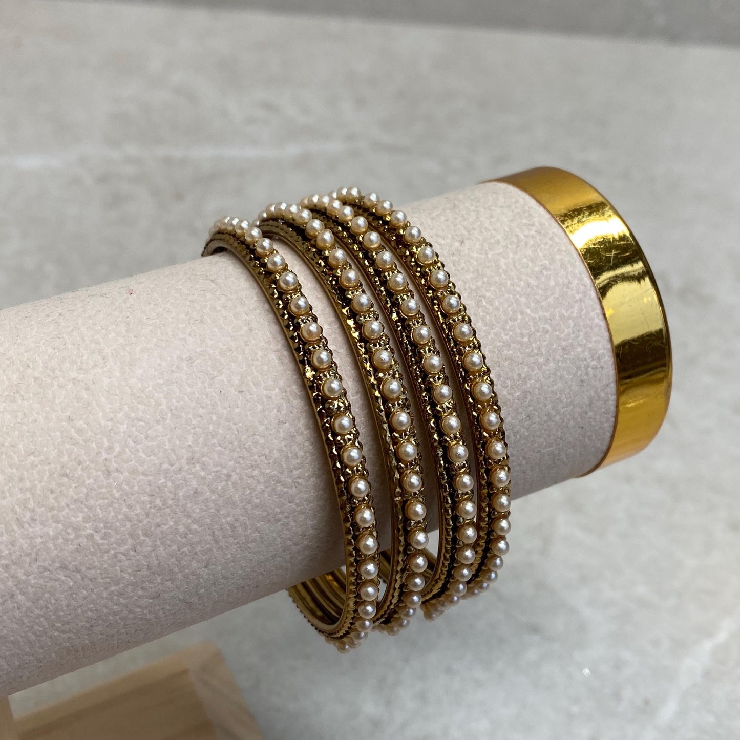 Set of 4 Golden Pearl 2.6 Bangle Set/Indian/ Pakistani/Jewelley/ Fashion Bracelet High Quality Sale
