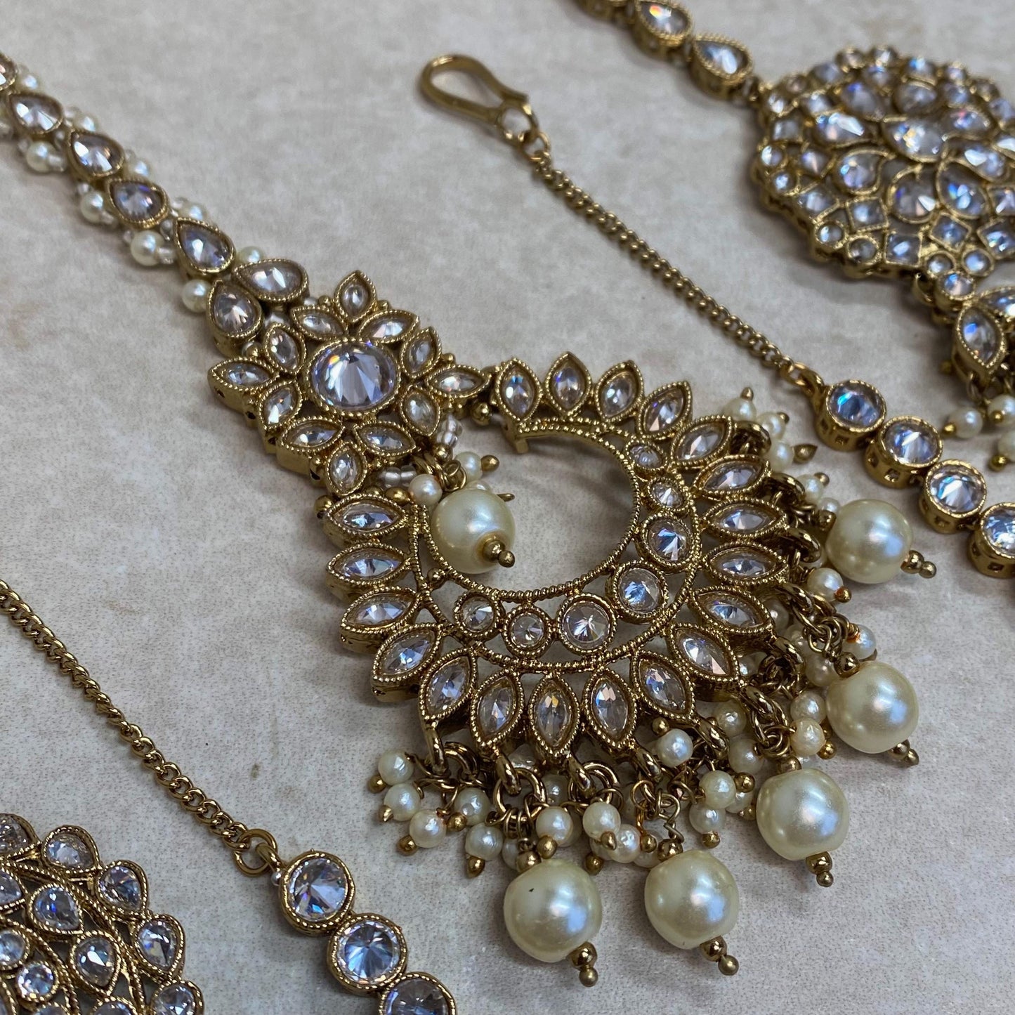 Selection of Antique Gold Clear Zircon Crystal Medium Tikka Maang Tikka Bindya High Quality Light Gold Head Piece Indian Pakistani Bollywood