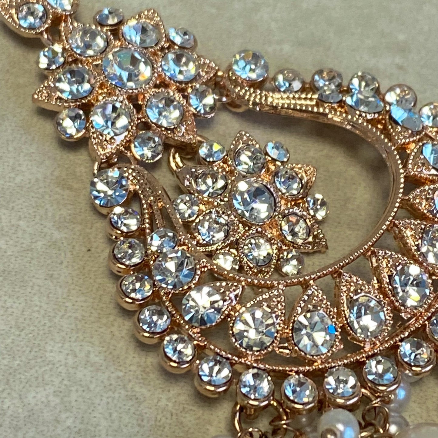 Rose Gold Pearl Rhinestone Maang Tikka Bindya Indian Pakistani Bollywood Headpiece Mendhi Jewels Gift Fashion