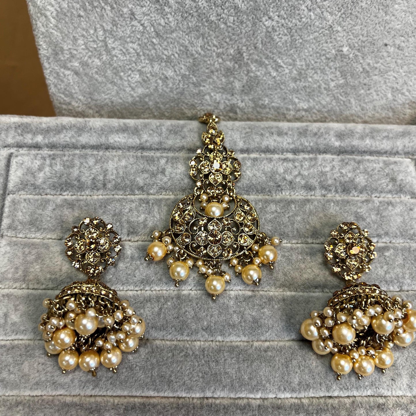 Clear & Gold Choker Set /Indian/ Pakistani/Fashion Jewellery