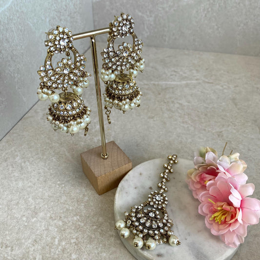 Antique Gold Clear Rhinestone Large Jhumka Earring with Chain and Tikka Bollywood Indian Pakistani Fashion Jewellery Gift Wedding Bridal