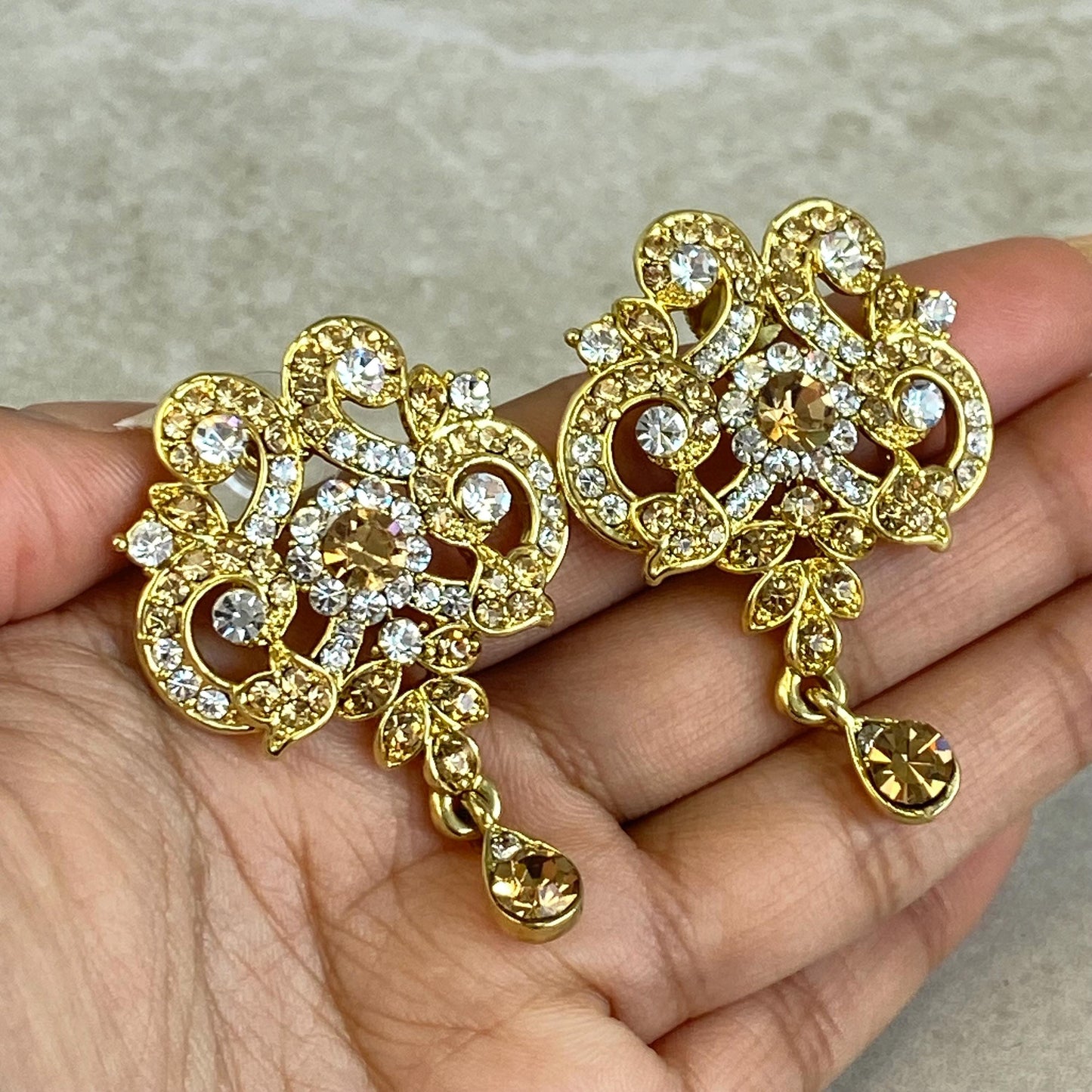 Antique Gold Rhinestone Stud Earring High Quality Lightweight Bollywood Indian Pakistani Fashion Jewellery Sale Gift for Her