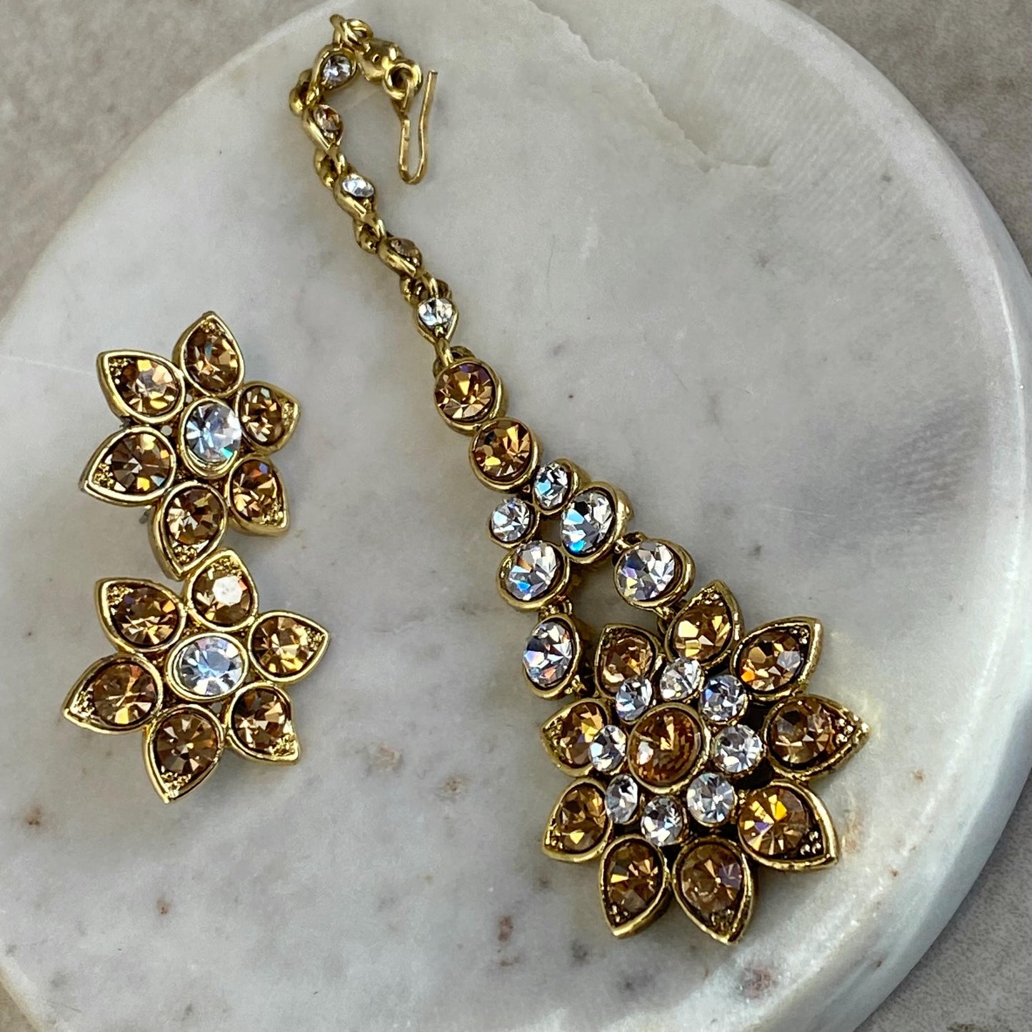 Antique Gold Rhinestone Small Stud Earring Tikka High Quality Lightweight Bollywood Indian Pakistani Fashion Jewellery Sale Gift for Her