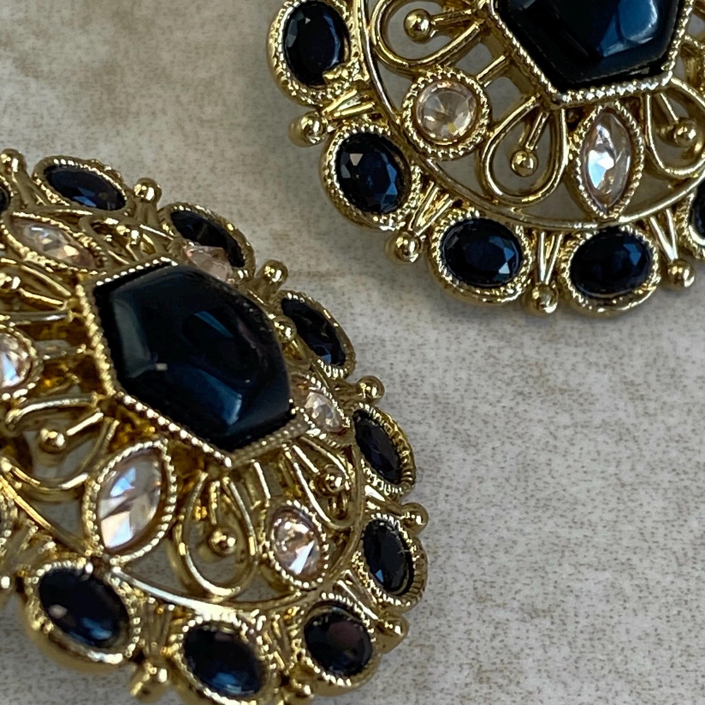 Black Antique Gold Champagne Round Stud Earring High Quality Lightweight Bollywood Indian Pakistani Fashion Jewellery Sale Gift for Her