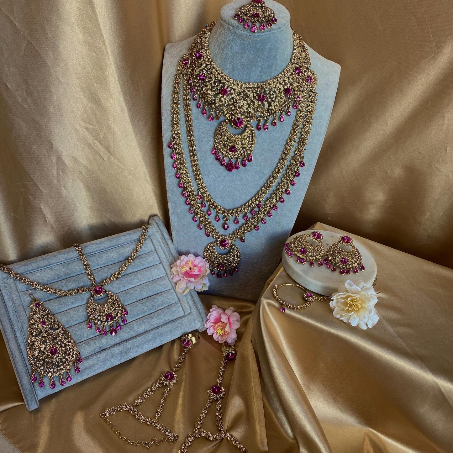 Hot Pink Antique Gold Rhinestone Full Bridal Necklace Mala Earring Tikka Jhumar Mathapatti Nose Ring Hand Harness High Quality Sale Asian